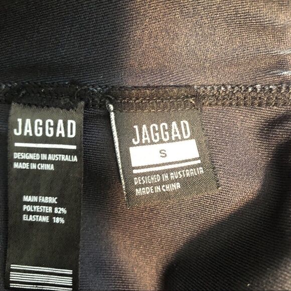 NWOT Jaggad Size Small Sports Bra - Picture 1 of 6